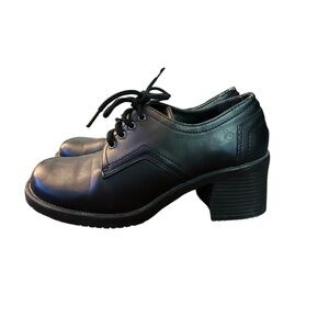 Classic Black Women's Lace-Up Shoes